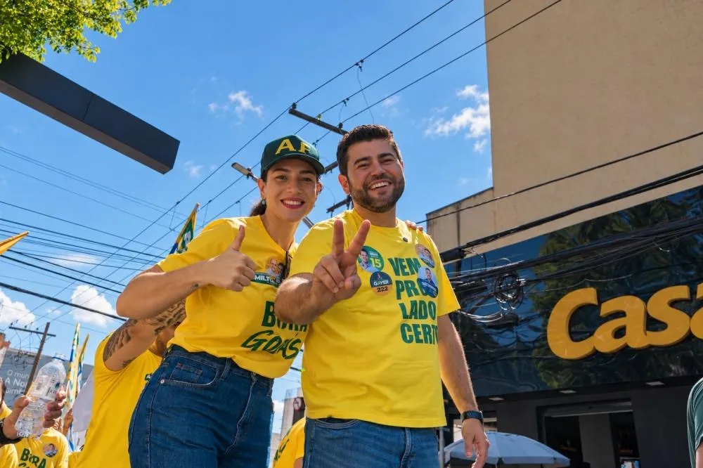 Viúva de Amilton, Ana Caroline assume candidatura do marido na eleição