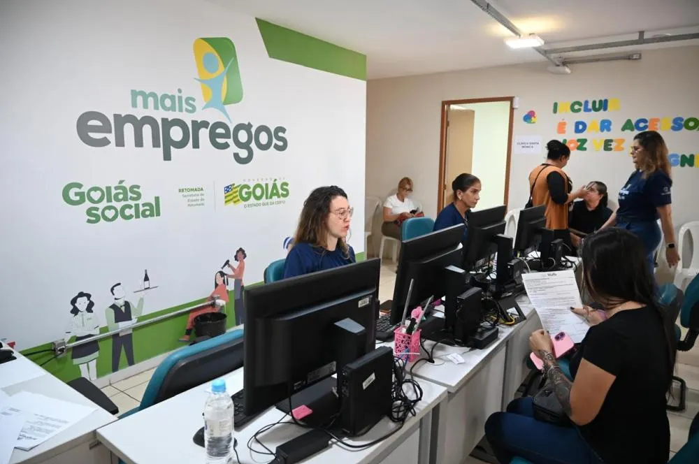 Governo de Goiás realiza feirão com 2,5 mil vagas de empregos